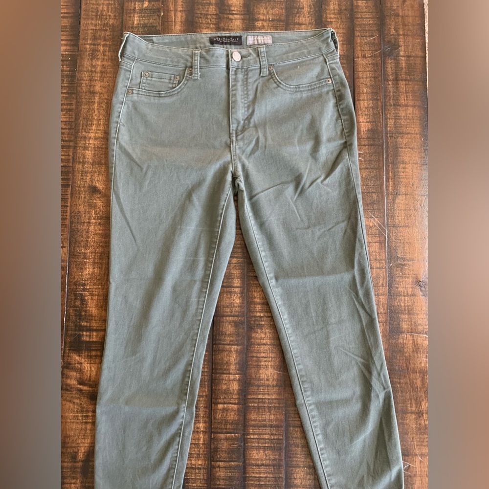 Green Aeropostale High Waisted Ankle Jeggings